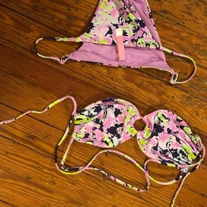 Victoria’s Secret bikini